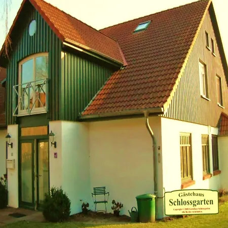 Gastehaus Schlossgarten 3*